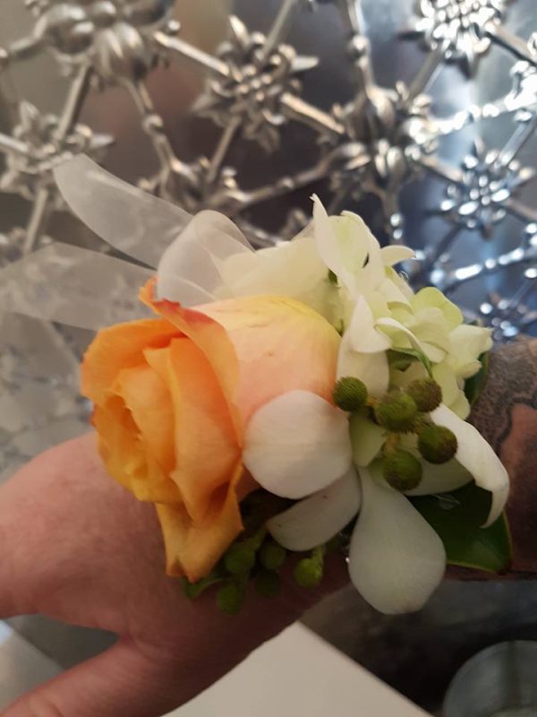 Wrist corsage