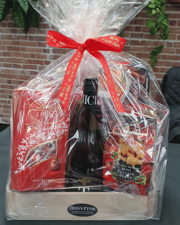 Christmas-themed hamper